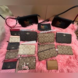 COACH CARD/COIN PURSE/WRISTLET/WALLETS/HANDBAG - MOVING OUT SALE